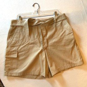 Jones New York Sport Khaki Shorts Womens 14 NWT
